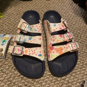 NWT Birki’s White Floral